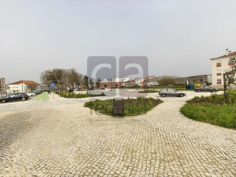 Apartamento T2 para Venda em Almeirim Foto 32