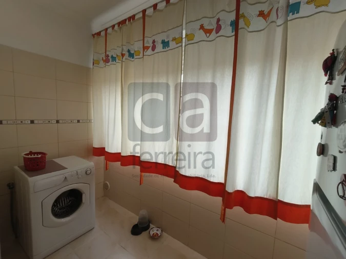 Apartamento T2 para Venda em Almeirim Foto 7