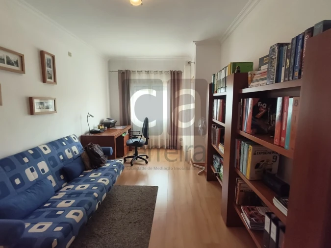 Apartamento T2 para Venda em Almeirim Foto 25