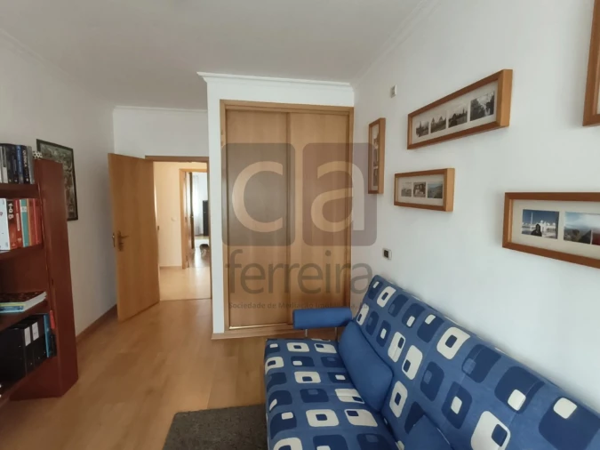 Apartamento T2 para Venda em Almeirim Foto 27