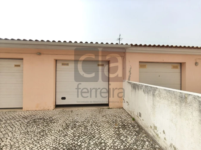 Apartamento T2 para Venda em Almeirim Foto 29