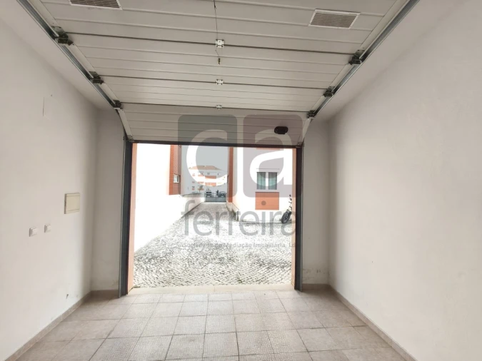 Apartamento T2 para Venda em Almeirim Foto 31