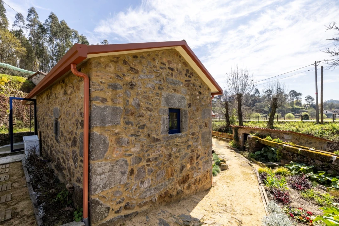 Quinta T4 para Arrendamento em Moure Foto 27