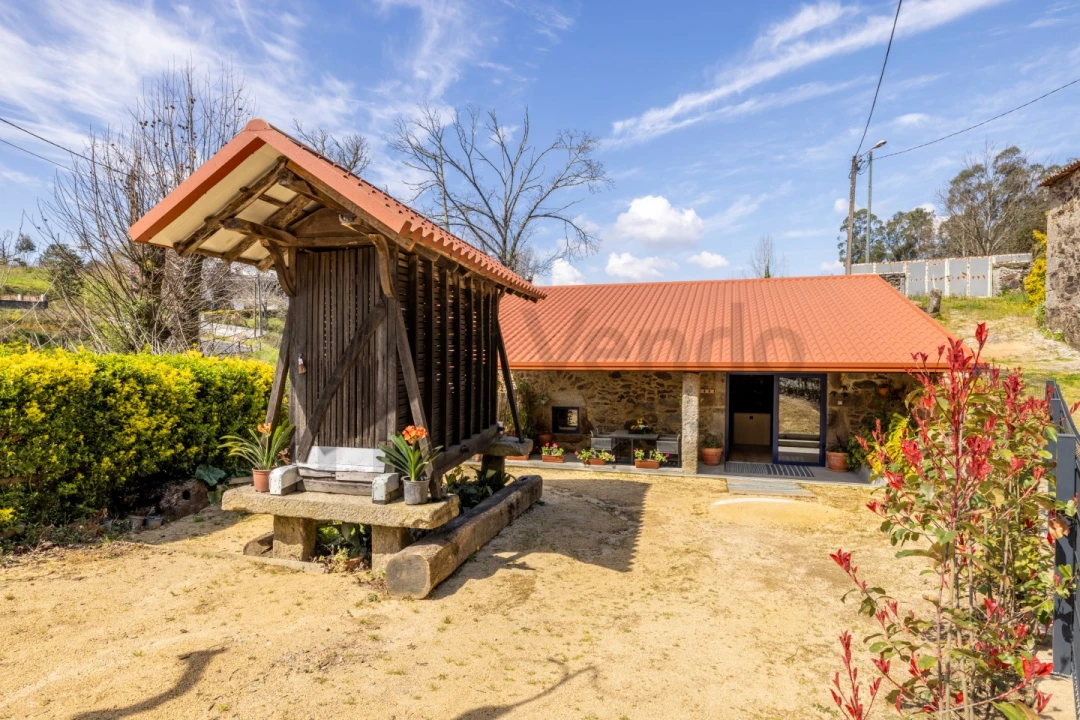 Quinta T4 para Arrendamento em Moure Foto 38