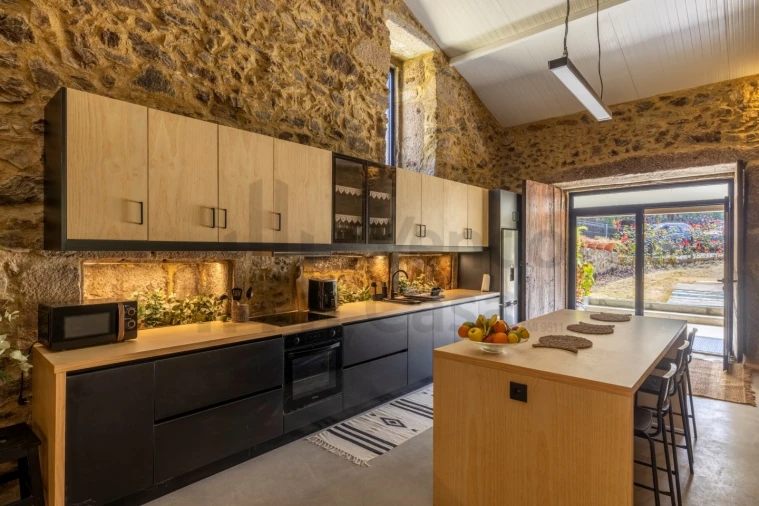 Quinta T4 para Arrendamento em Moure Foto 44