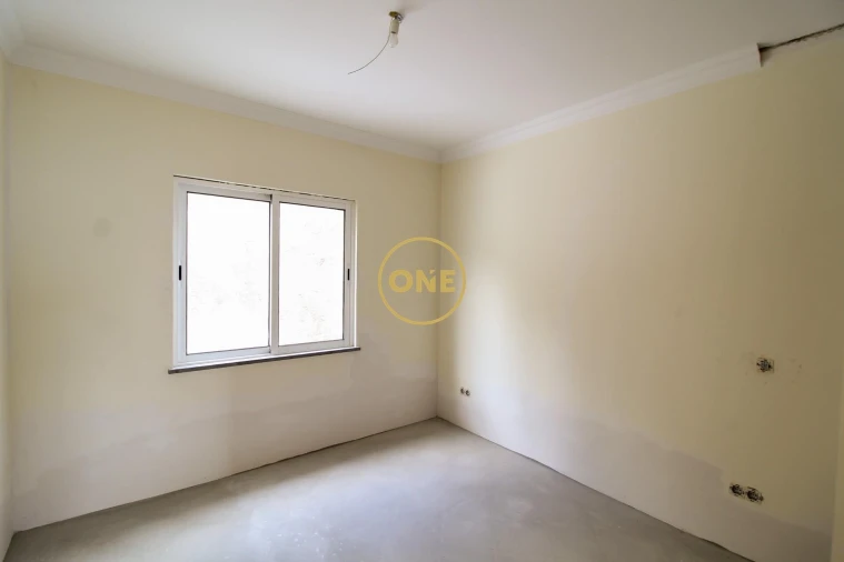 Moradia T3 para Venda em Santa Cruz Foto 9