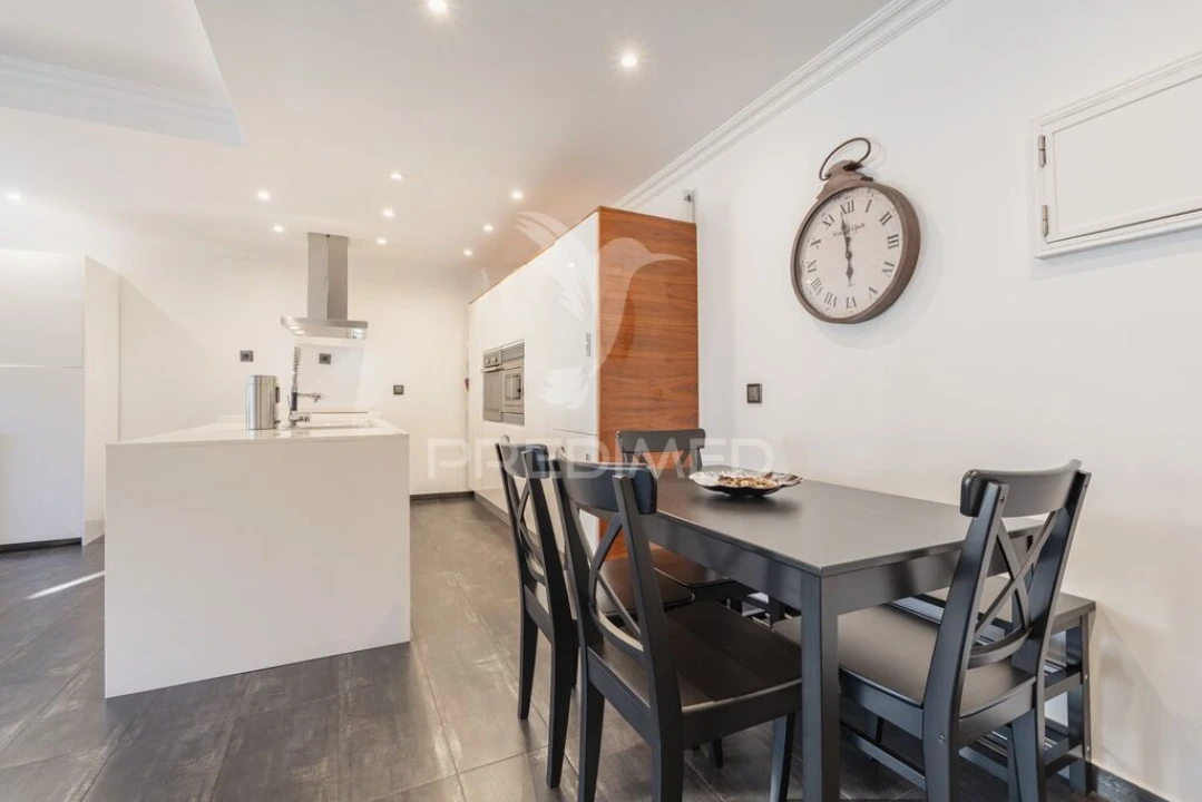 Apartamento T1 para Venda em São Domingos de Rana Foto 14