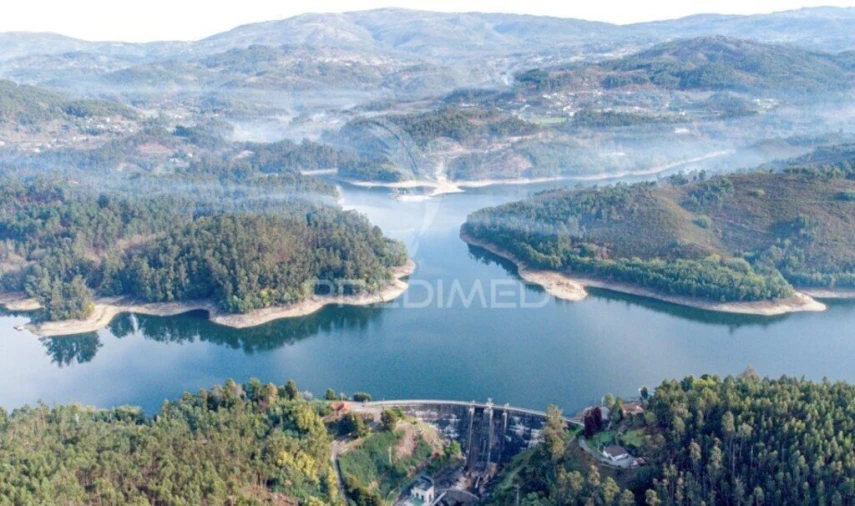 Moradia T2 para Venda em Salamonde Foto 10