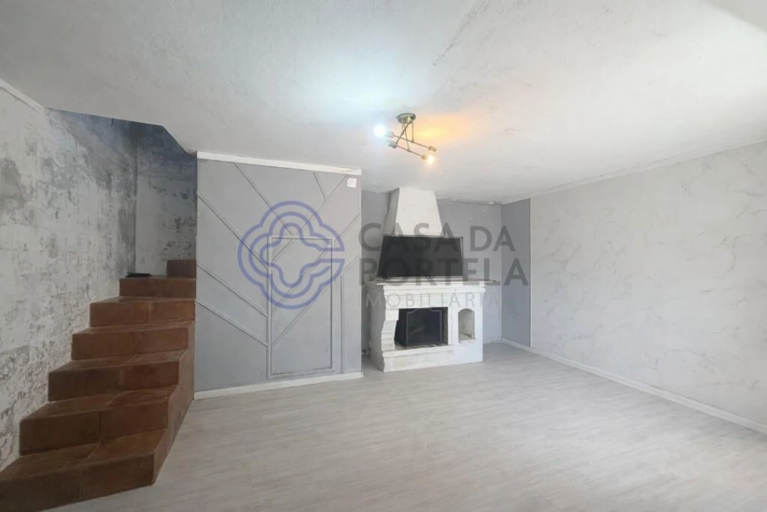 Moradia T3 para Venda em Campo e Sobrado Foto 6