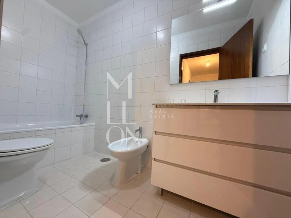 Apartamento T1 para Venda em Aver-O-Mar, Amorim e Terroso Foto 3