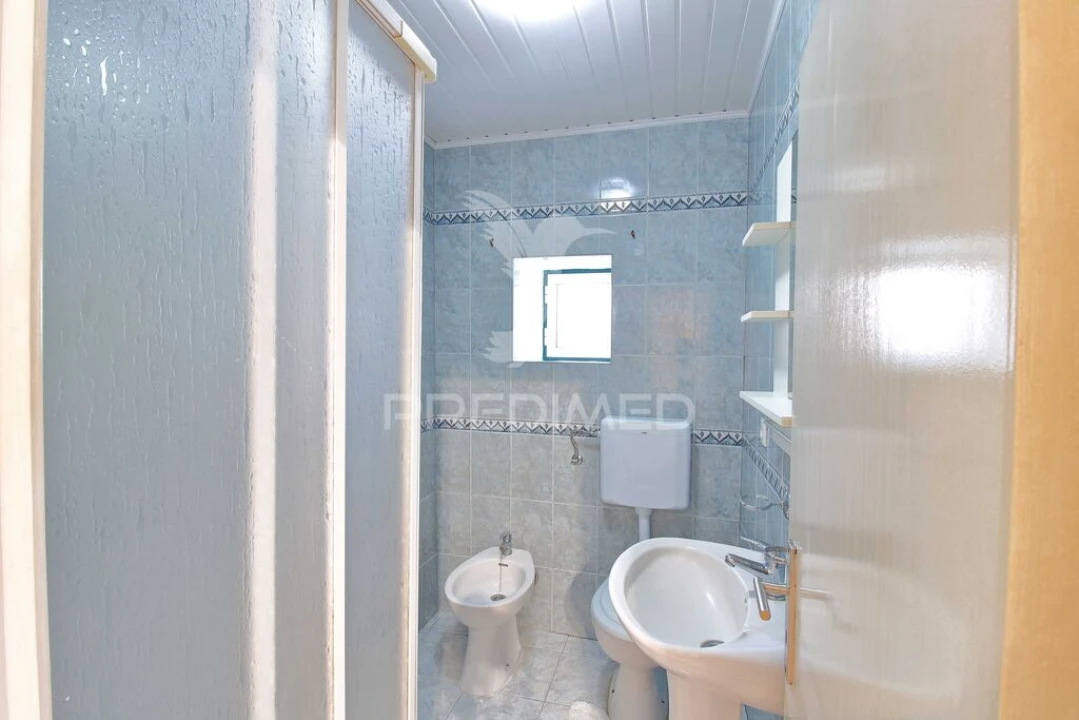 Moradia T2 para Venda em Cinco Ribeiras Foto 7