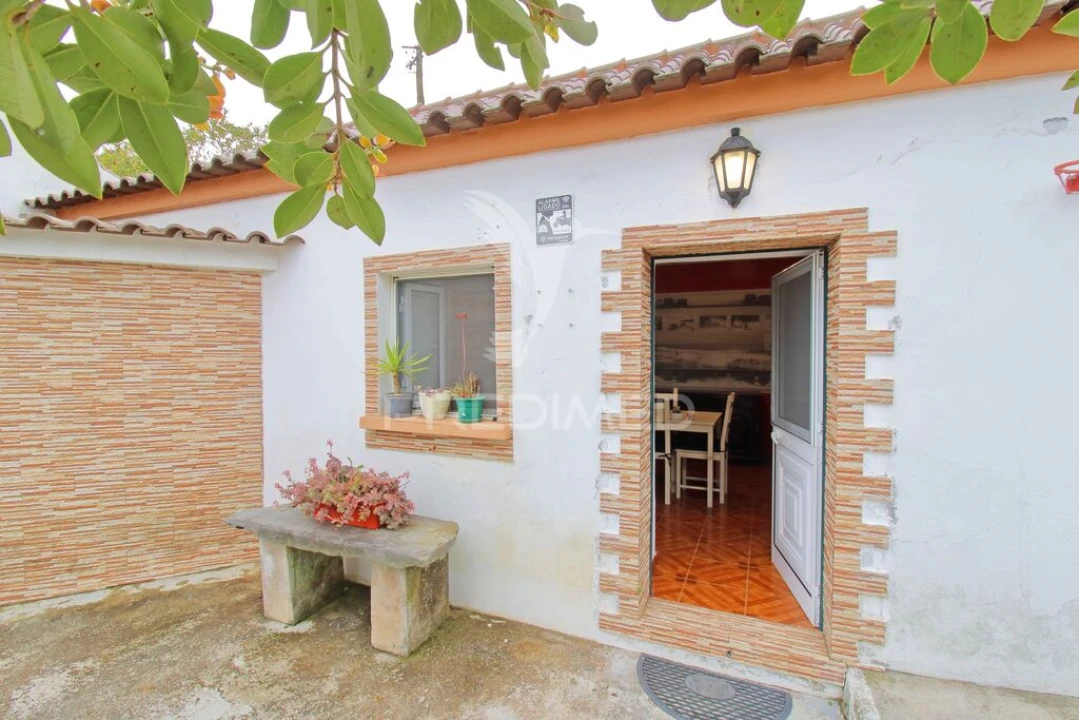 Moradia T2 para Venda em Cinco Ribeiras Foto 1