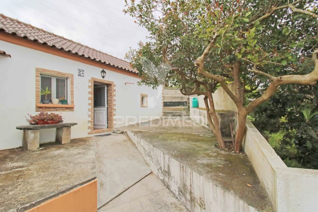 Moradia T2 para Venda em Cinco Ribeiras Foto 20
