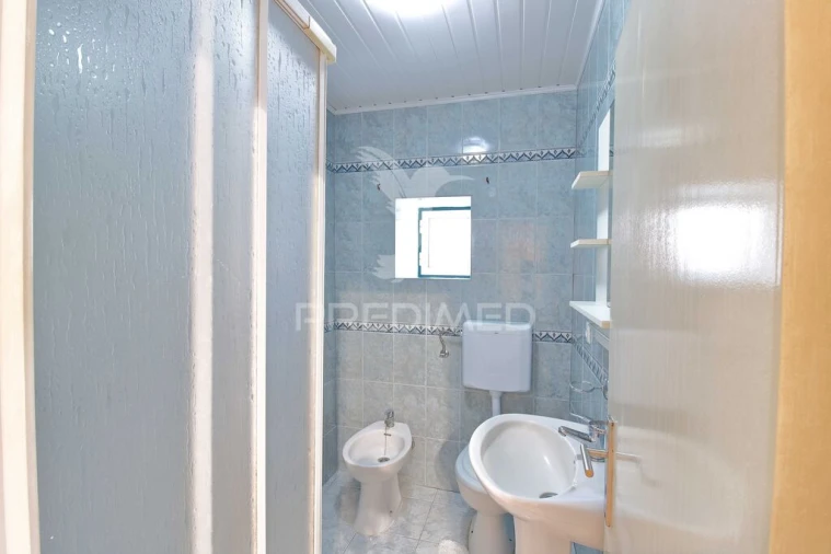 Moradia T2 para Venda em Cinco Ribeiras Foto 7