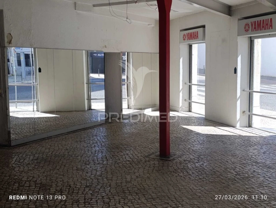 Loja para Arrendamento em Setubal (São Sebastião) Foto 1
