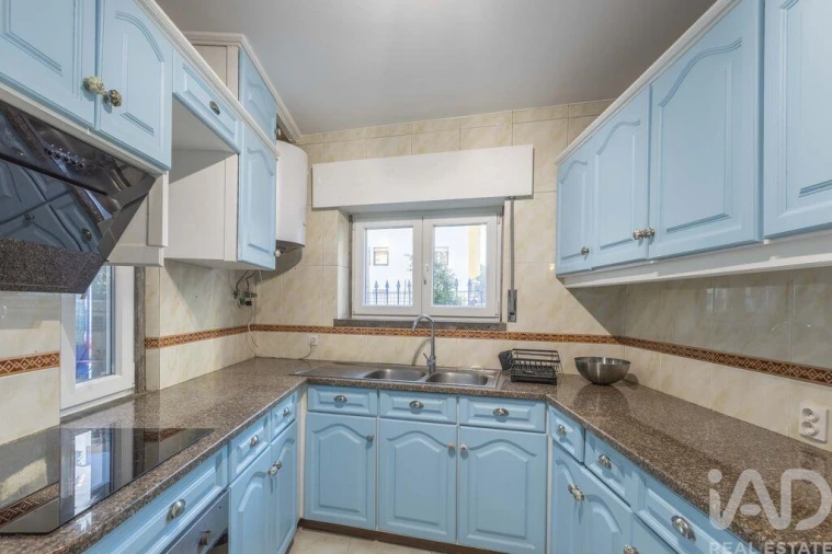 Moradia T2 para Venda em São Domingos de Rana Foto 5