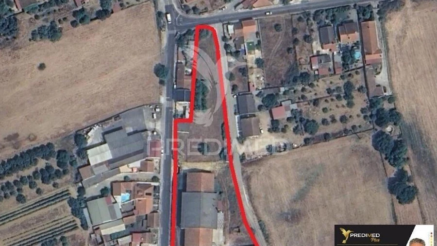 Armazém para Venda em Alcanhões