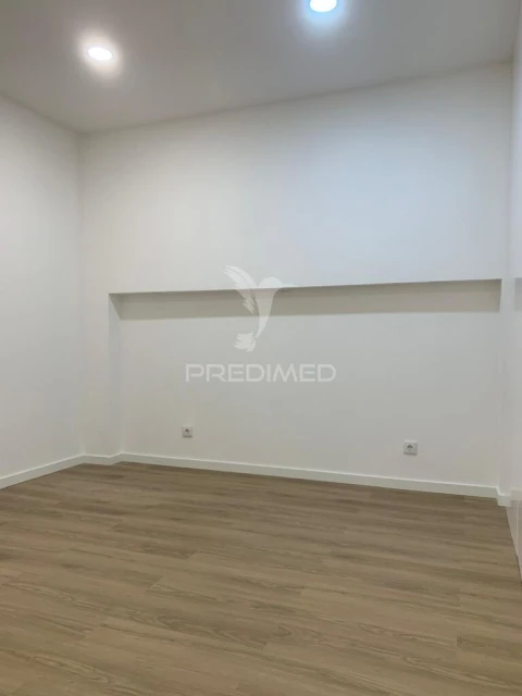 Apartamento T3 para Venda em Santa Marinha e São Pedro da Afurada