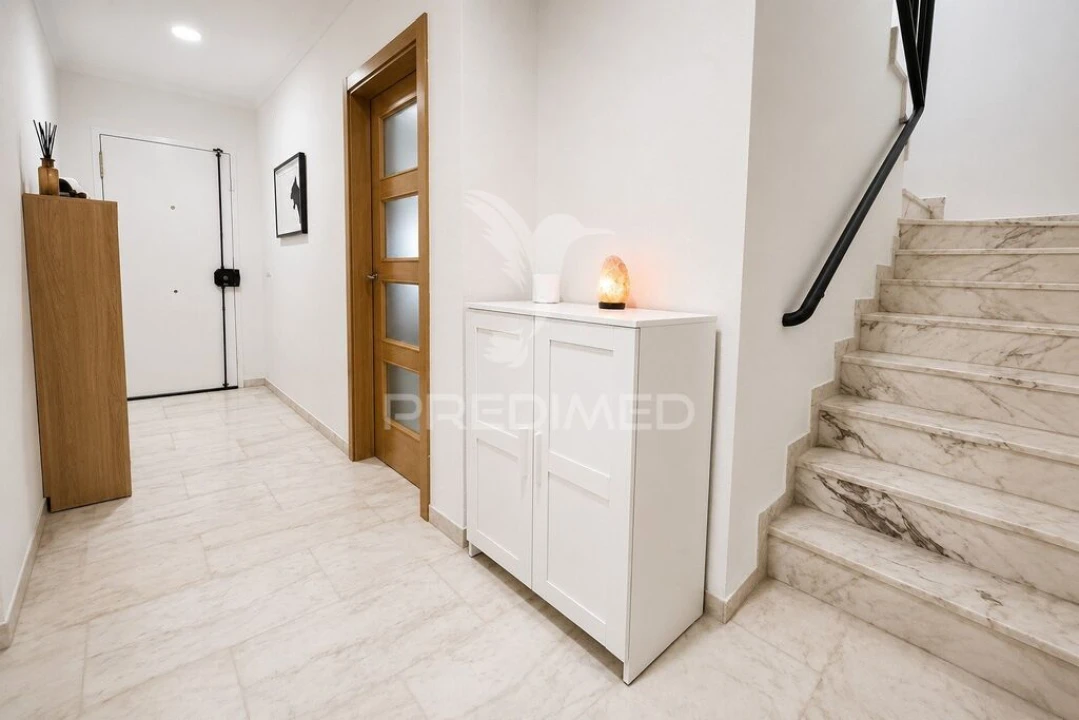 Moradia T4 para Venda em São Bras e São Lourenço Foto 6