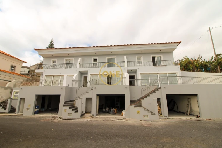 Moradia T3 para Venda em Santa Cruz Foto 5