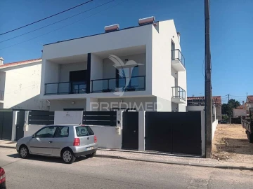 Moradia T3 para Venda em Quinta do Conde