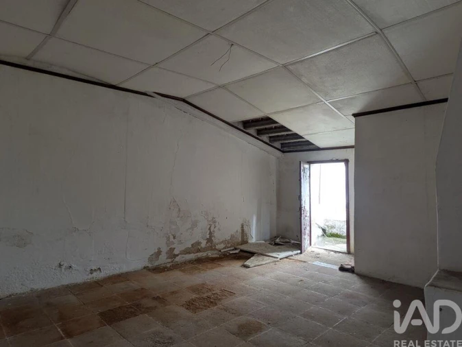 Moradia T3 para Venda em Vimieiro Foto 8