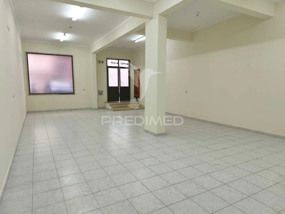 Loja para Venda em Cacém e São Marcos Foto 3