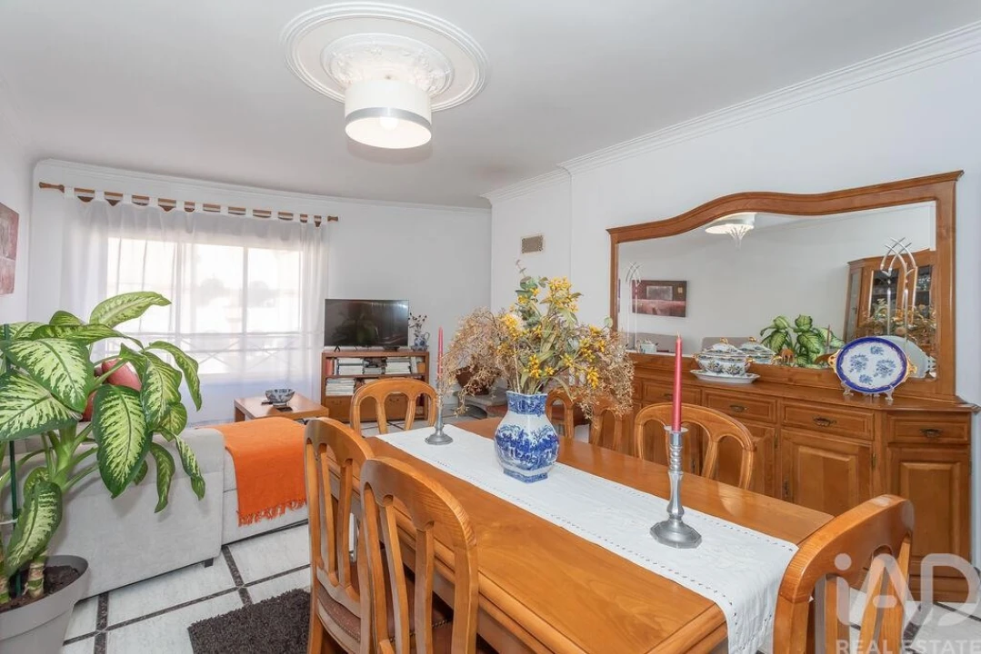 Apartamento T2 para Venda em Algueirão-Mem Martins Foto 8