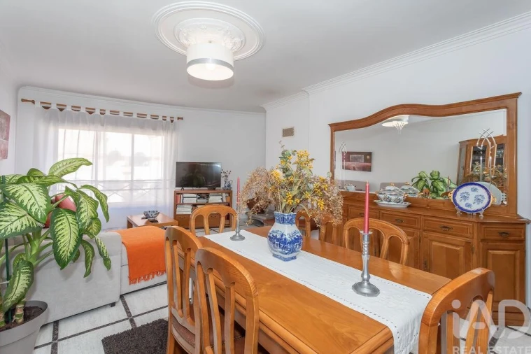 Apartamento T2 para Venda em Algueirão-Mem Martins Foto 8