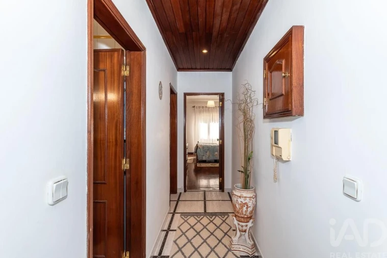 Apartamento T2 para Venda em Algueirão-Mem Martins Foto 14