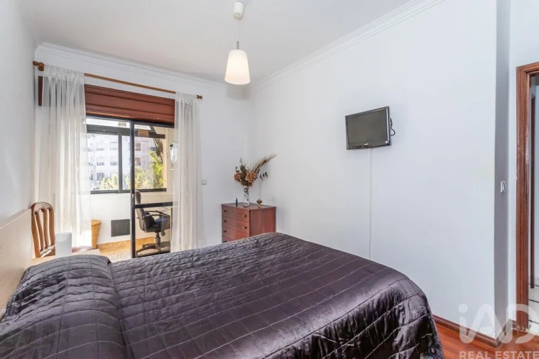 Apartamento T2 para Venda em Algueirão-Mem Martins Foto 18