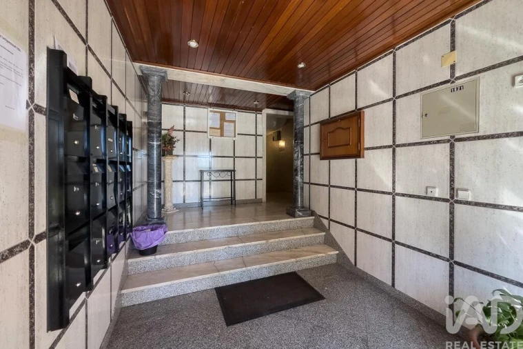 Apartamento T2 para Venda em Algueirão-Mem Martins Foto 28