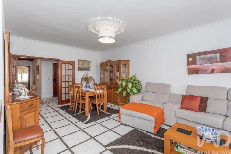 Apartamento T2 para Venda em Algueirão-Mem Martins Foto 3