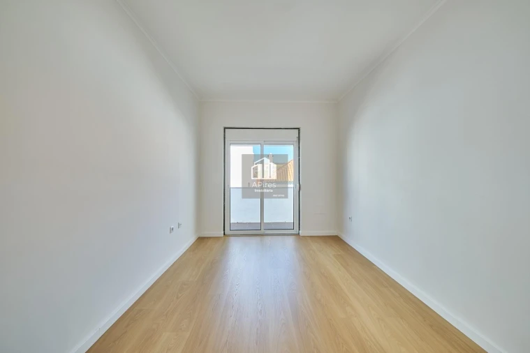 Apartamento T2 para Venda em Costa da Caparica Foto 10