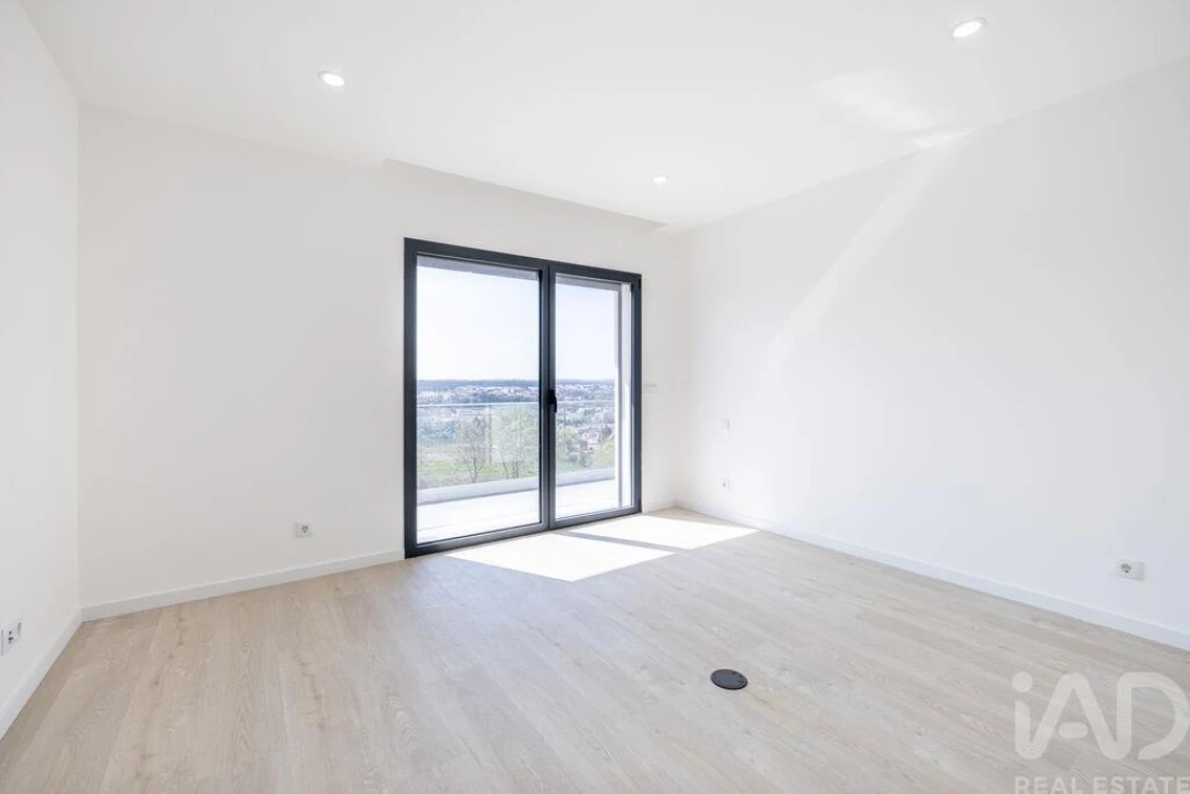 Moradia T4 para Venda em Batalha Foto 17