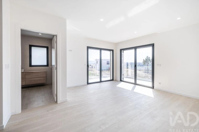 Moradia T4 para Venda em Batalha Foto 19