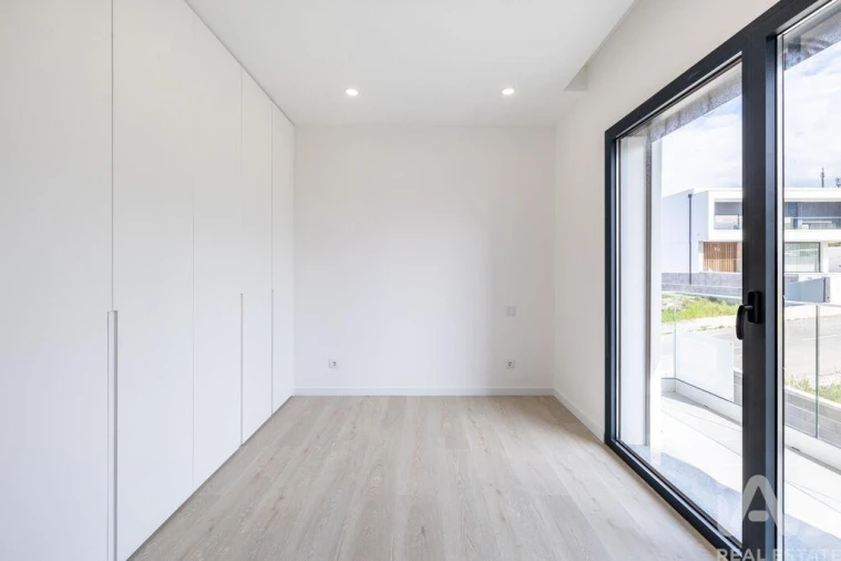 Moradia T4 para Venda em Batalha Foto 26