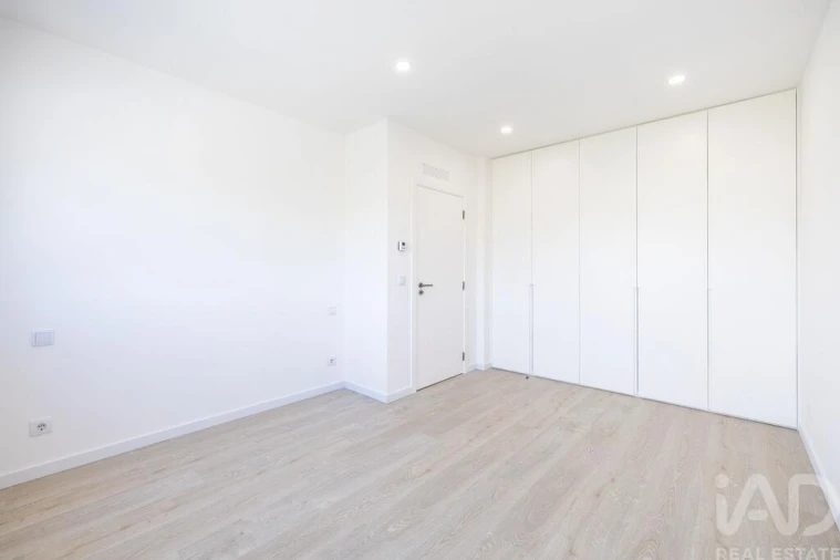 Moradia T4 para Venda em Batalha Foto 24