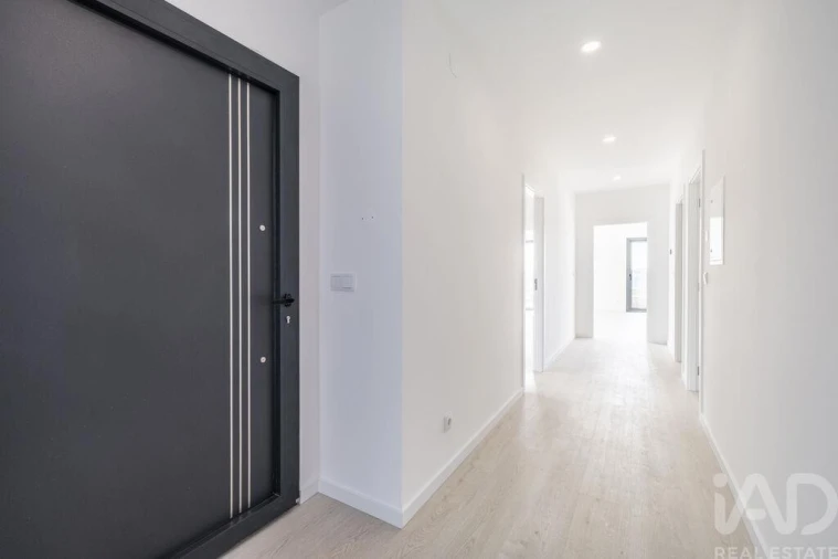 Moradia T4 para Venda em Batalha Foto 8