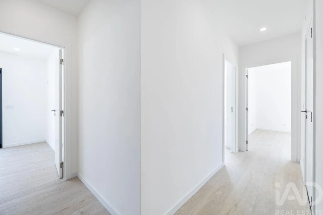 Moradia T4 para Venda em Batalha Foto 23