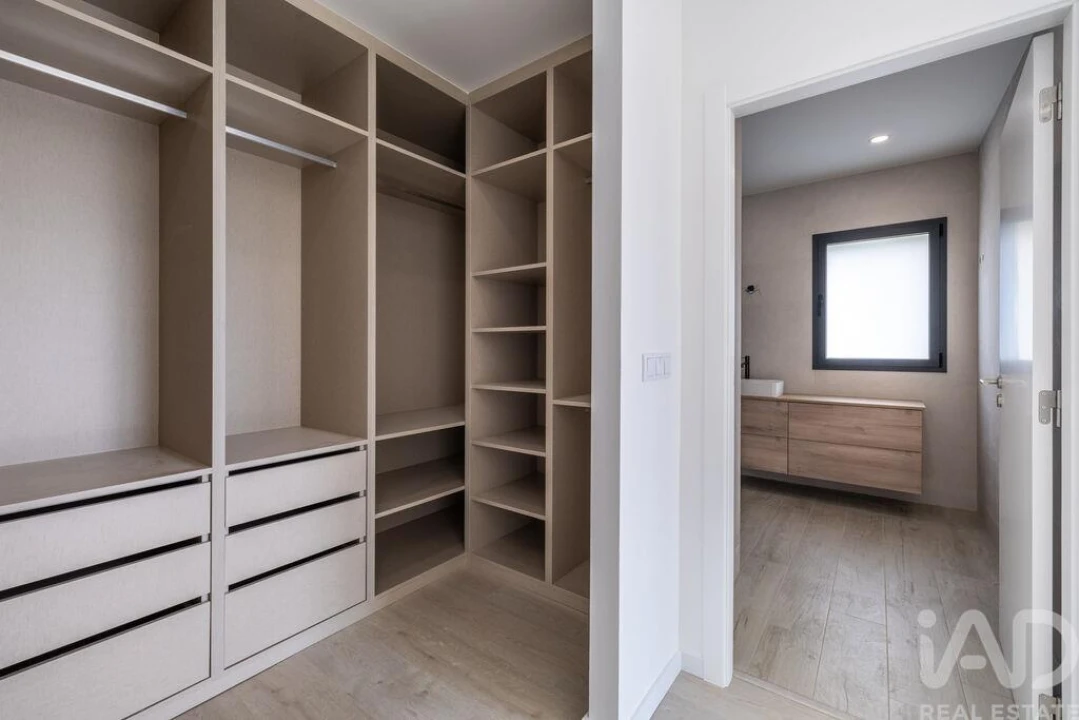 Moradia T4 para Venda em Batalha Foto 22