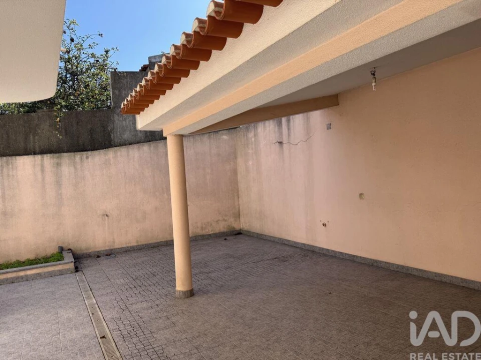 Moradia T4 para Venda em Pontinha e Famões Foto 19