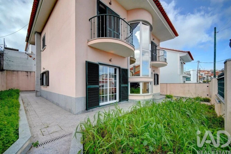 Moradia T4 para Venda em Pontinha e Famões Foto 23