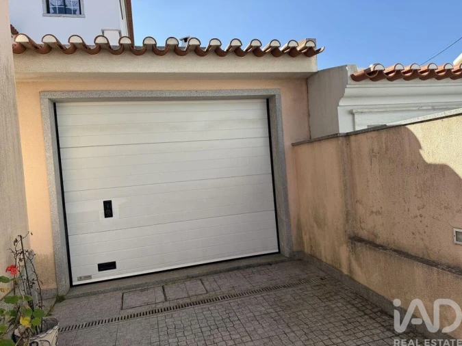 Moradia T4 para Venda em Pontinha e Famões Foto 18