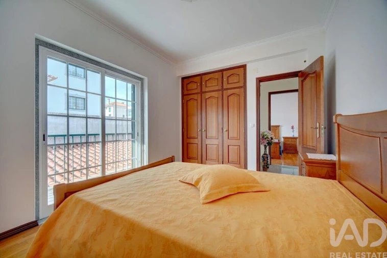 Moradia T4 para Venda em Pontinha e Famões Foto 7