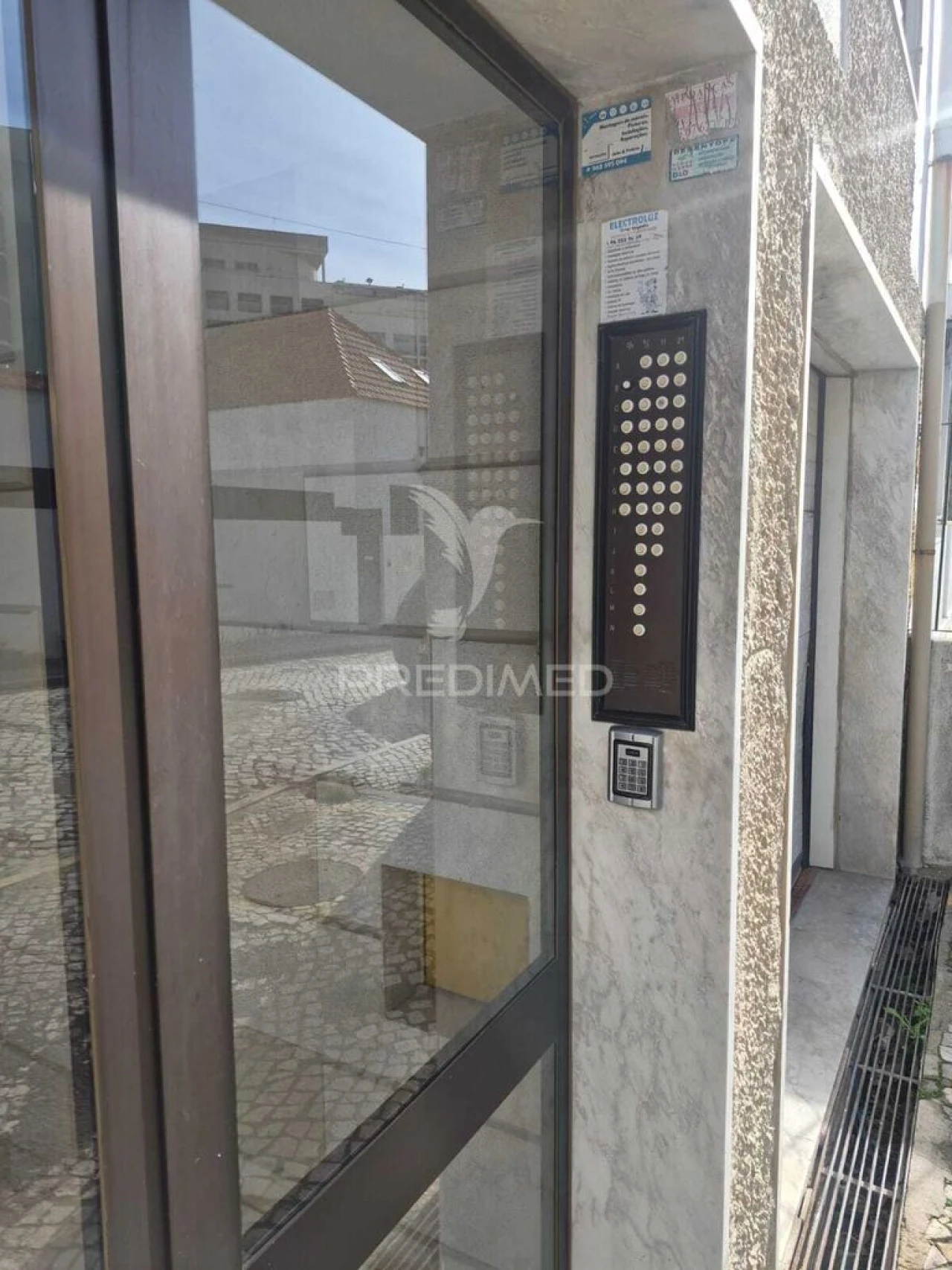 Apartamento T3 para Venda em Costa da Caparica Foto 2