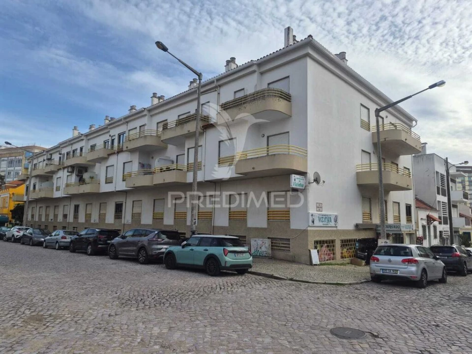 Apartamento T3 para Venda em Costa da Caparica Foto 16