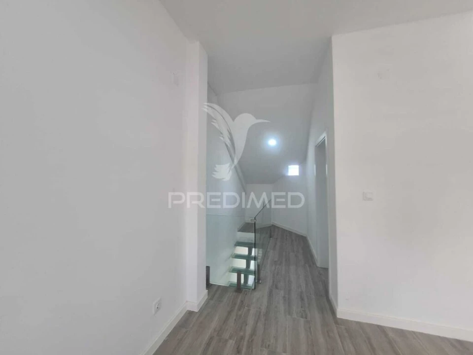 Apartamento T3 para Venda em Costa da Caparica Foto 12