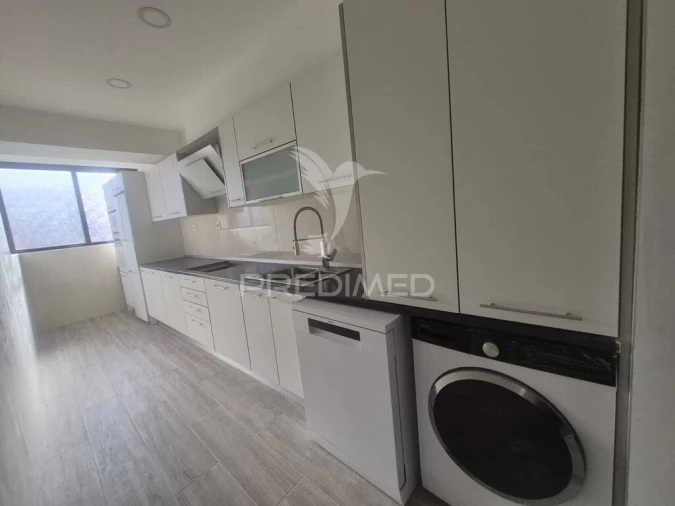 Apartamento T3 para Venda em Costa da Caparica Foto 6