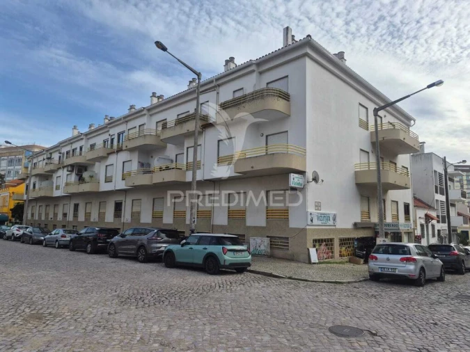 Apartamento T3 para Venda em Costa da Caparica Foto 16